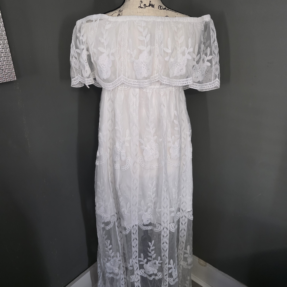 Elegant White Lace Off-Shoulder Dress